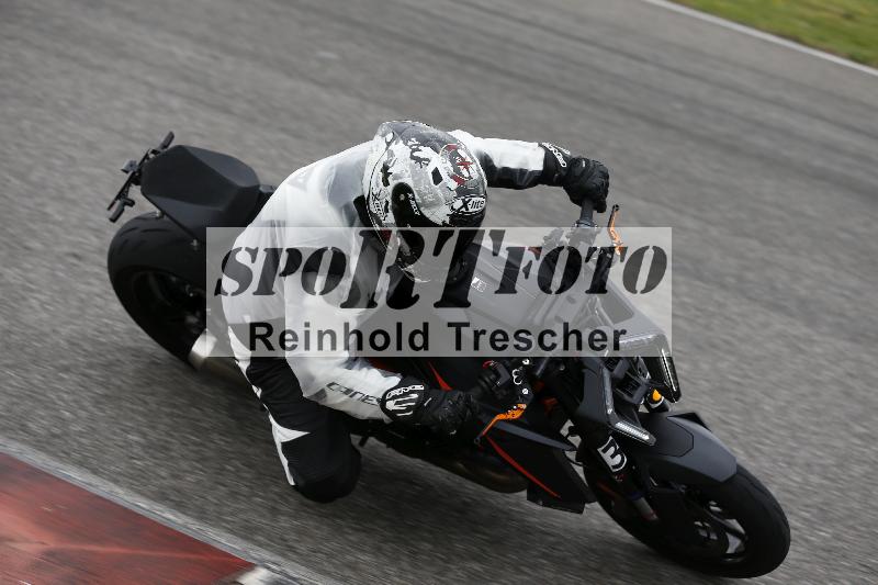 /Archiv-2025/10 23.04.2025 Cornu Master School ADR/rot-rouge/38